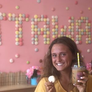 Meet your Posher, Emiyl